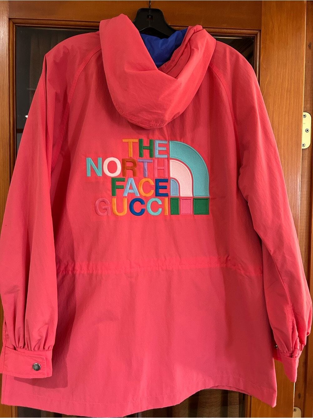 Men's Gucci X North Face, techno lightweight windbreaker size medium NWT